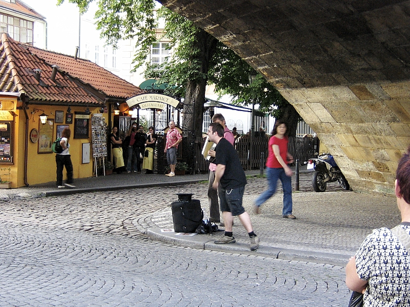 2009-07-15 22-35-24