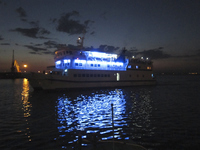 2012-07-27 22-21-24